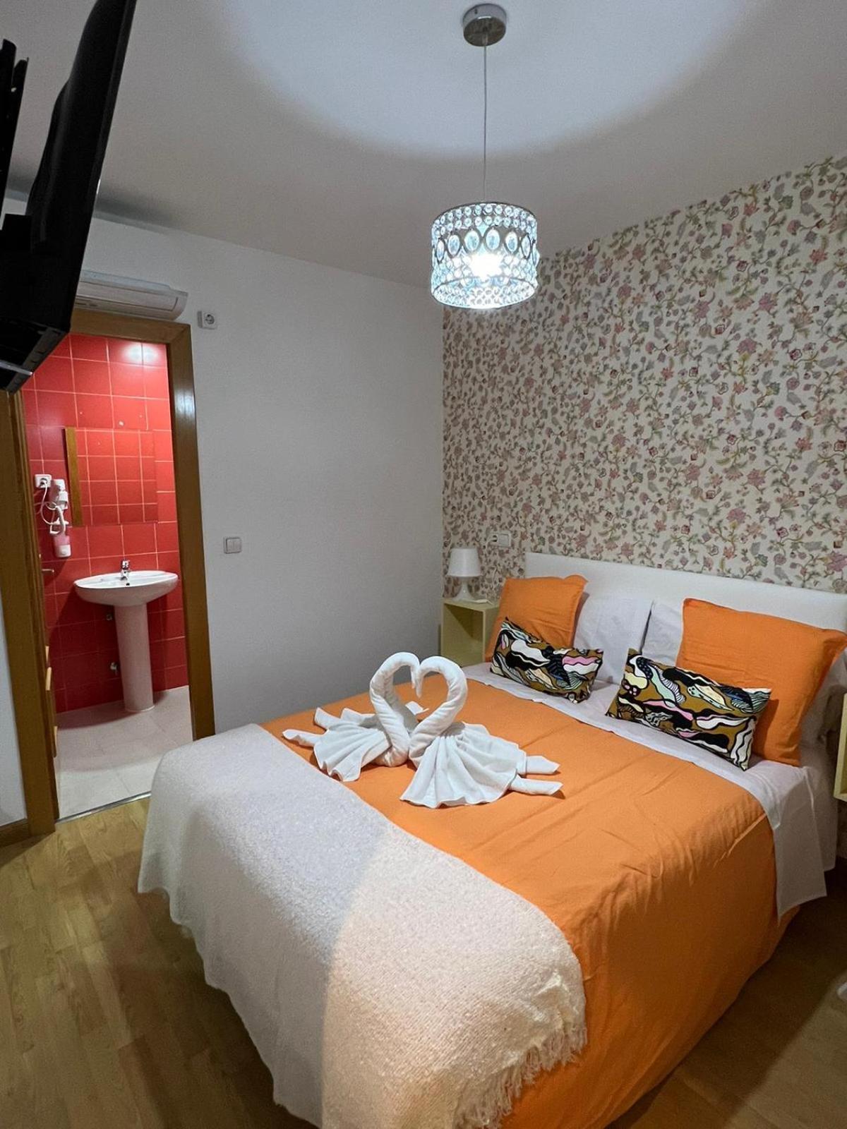 Double Room Private Bathroom